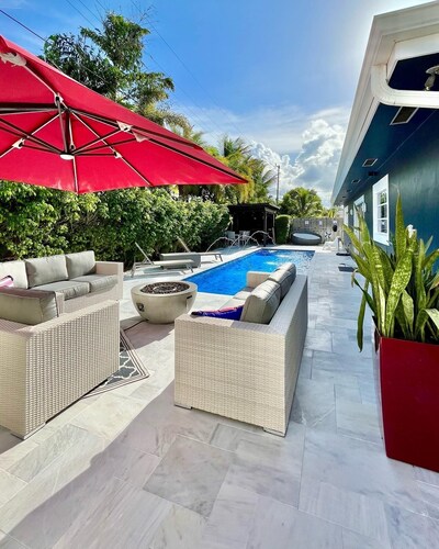 Modern 4-BR Oasis with Private Pool, Near Beach in Lighthouse Point