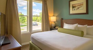 1 bedroom, free WiFi - Unforgettable Bluegreen Winter Vacation Walking Distance to awesome skiing (Boyne Falls)