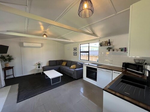 Walk to the Water - Whangamata Holiday Home