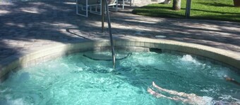 Lovely bright high ceilings condo