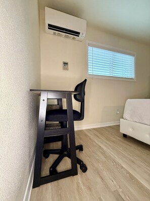Interior - Fully Equipped Studio - Laundry - 65” Samsung Smart TV - Off-Street Parking (Cottage Grove)
