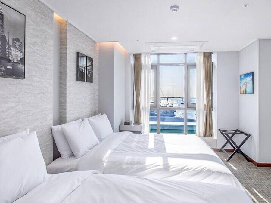 Suite Twin | Soundproofing, free WiFi, bed sheets