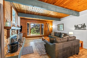Living room with a beautiful view from the large bay windows