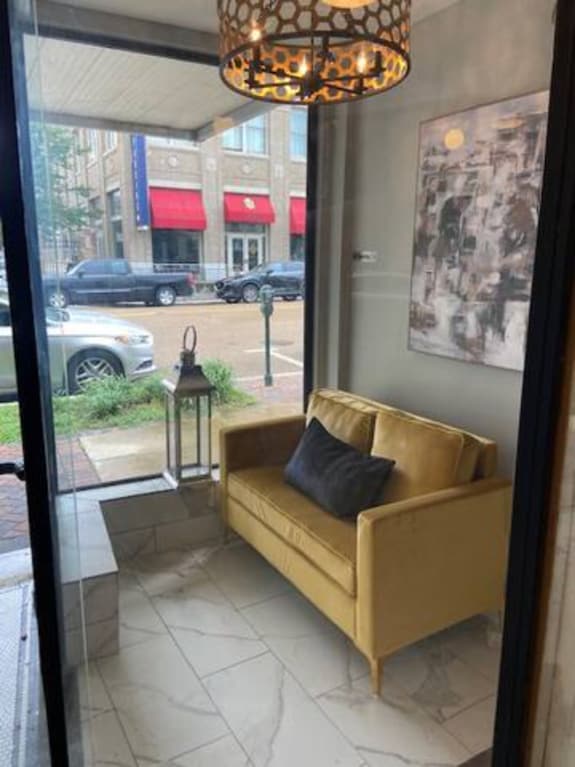 Stylish One Bedroom Apartment In Downtown Jackson - Jackson, MS