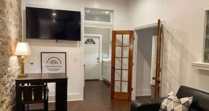 Stylish one bedroom apartment in downtown Jackson