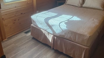 3 bedrooms, free WiFi, bed sheets, wheelchair access