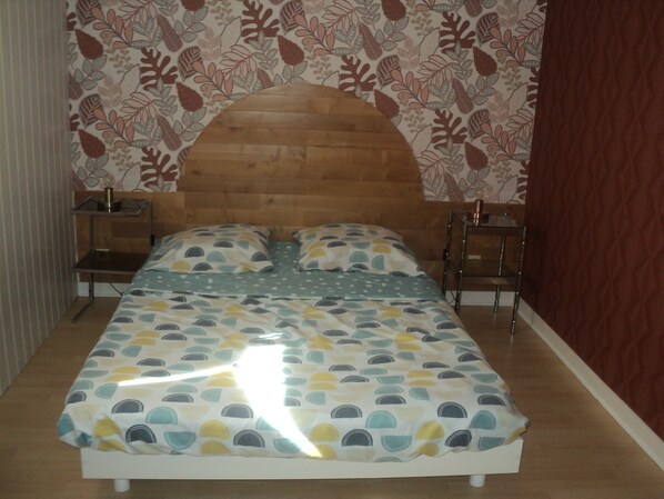 1 bedroom, iron/ironing board, free WiFi, bed sheets