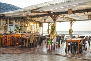 Breakfast, lunch, dinner served; international cuisine, beach views  - Zenobia Beach Resort (Nungwi)