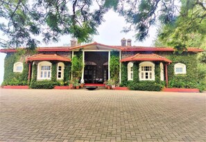 Front of property - Onandaga Kodaikanal (Kodaikanal)