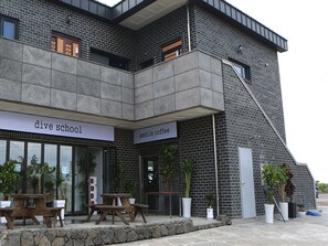 Interior entrance - Gentle Resort (Jeju City)