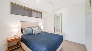 4 chambres, fer et planche à repasser, Wi-Fi gratuit, draps fournis