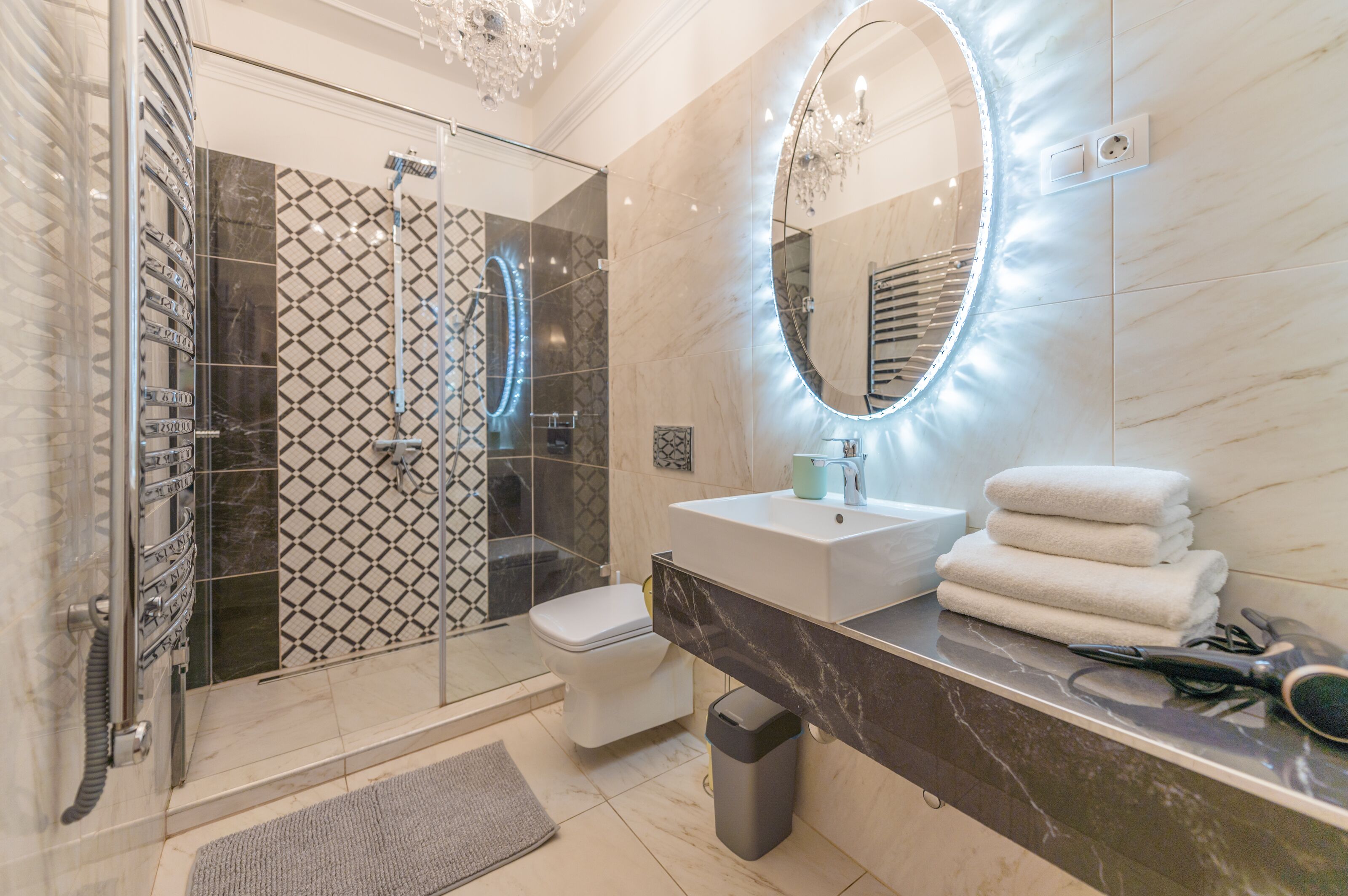 Classic Apartment | Bathroom