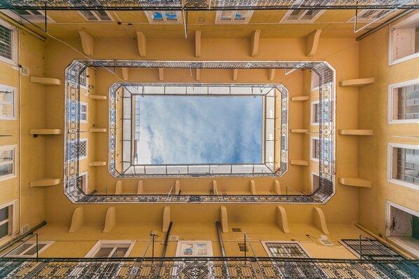 Exterior - Music Academy Bedroom Suite Café Vian Apartman Kft (Budapest)