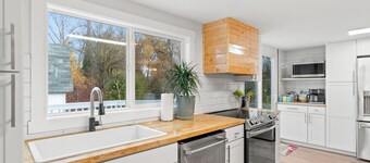  5RM Seattle house w/hot tub , 12 minutes to stadiums 