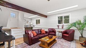 Smart TV, fireplace, video games, books