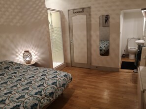 3 chambres, bureau, fer et planche à repasser, Wi-Fi