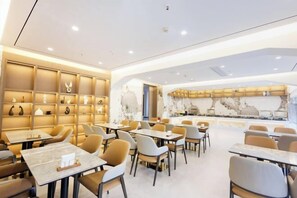 Restaurant - JiHe Hotel (Jiaozuo Railway Station Puji Road) (Jiaozuo)