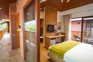 Pool Facing Cottage | 1 bedroom, premium bedding, in-room safe, desk - TreeHouse MARS Beach Cottages (Calangute)