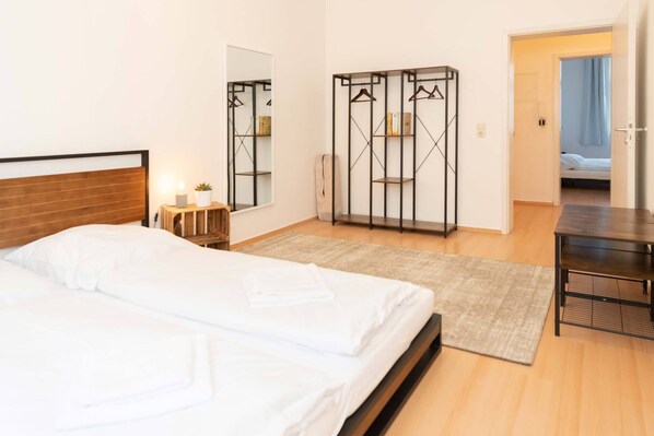 3 bedrooms, iron/ironing board, free WiFi, bed sheets