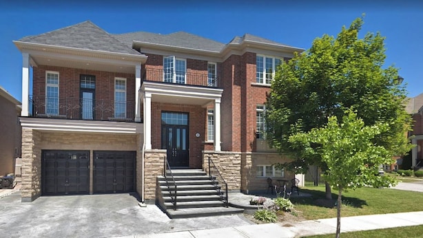 Exterior - Spacious 2 BR, 3 Beds, Sleeps 6, Kitchen, Laundry (Richmond Hill)