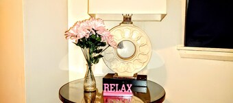 Urban Hideaway 5 Mins To Downtown and Stadiums