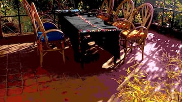 Fælles sovesal - 1 soveværelse - handicapvenligt - ryger | Terrasse/gårdhave