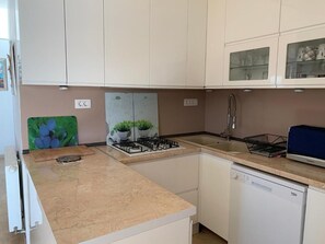 Casa, 3 quartos, sacada, vista para o jardim | Parte interna
