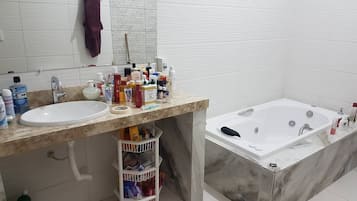 Departamento, 2 habitaciones, para fumadores | Baño