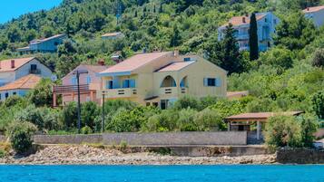 Apartment, 2 Bedrooms, Smoking, Balcony | Exterior