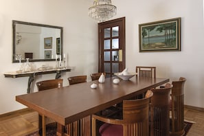 Apartment, 2 Bedrooms, Balcony, City View | Dining