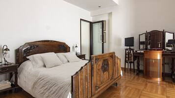 Apartment, 2 Bedrooms, Balcony, City View | 2 bedrooms