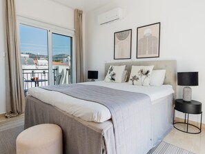 Vila, 3 quartos, piscina particular, vista para a piscina | 4 quartos, Wi-Fi