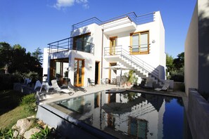 Villa, 6 Bedrooms, Smoking, Private Pool | Garden - Villa Venere, 6 Bedrooms 5 Bathrooms, Private Pool and sea (Altavilla Milicia)