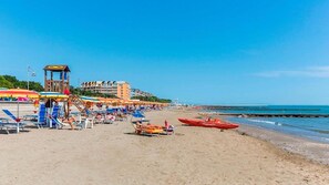 Beach - Beautiful 3 Room Apartment With Large Terrace AC in a Great Location by Beahost (Caorle)