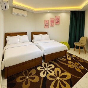 2 bedrooms - 1relax in a Fully Equipped Beachfront Chalet (Al-Manasrah)