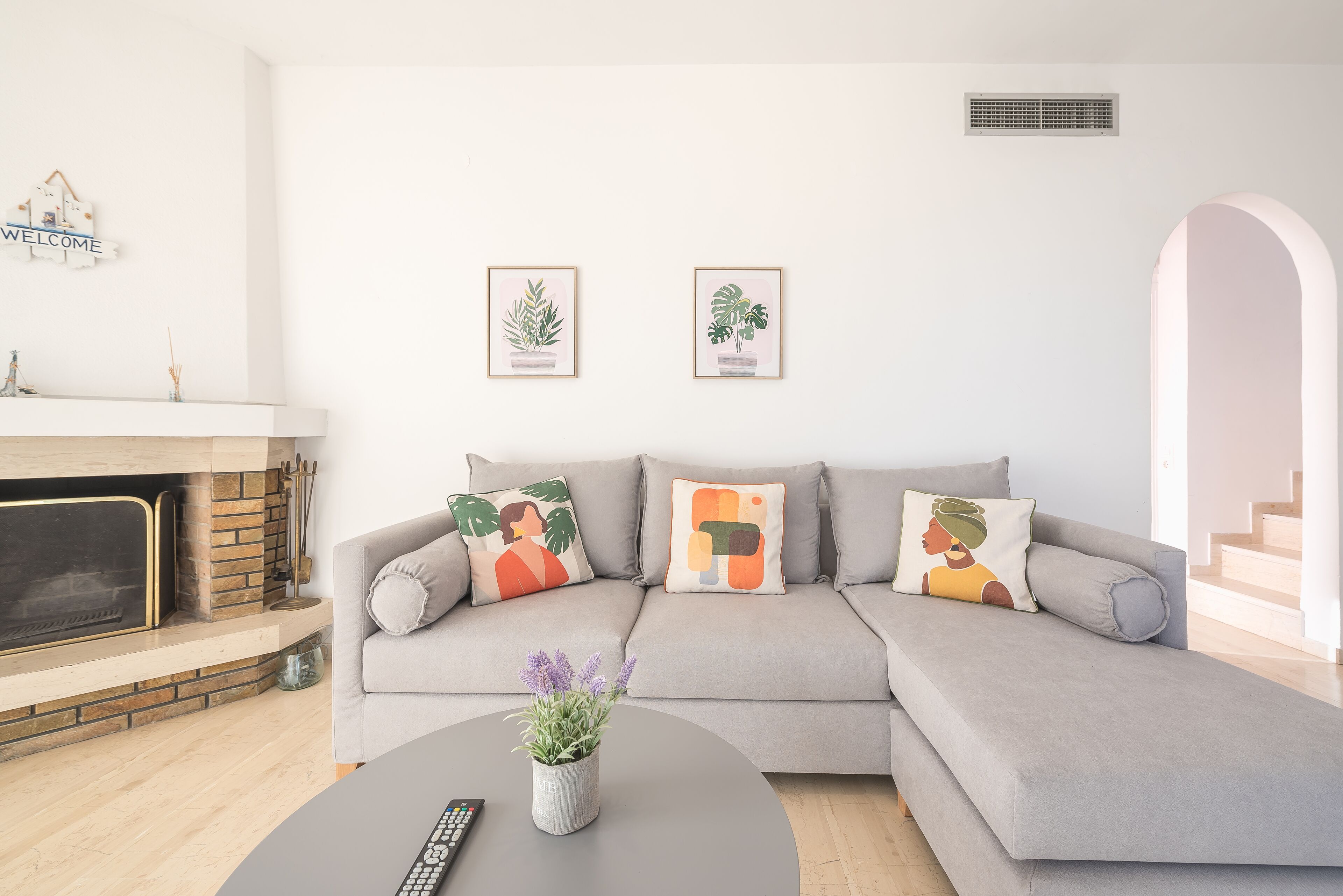 Apartment, 1 Bedroom, Balcony, City View | Living room