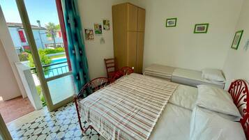 Vila, 3 kamar tidur, balkon, pemandangan kolam renang | 4 kamar tidur