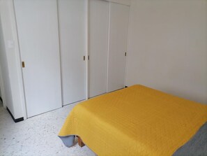 Apartment, 3 Bedrooms, Accessible, Patio