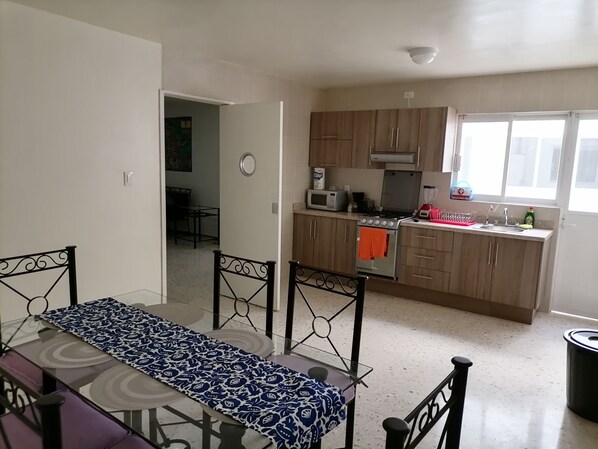 Apartment, 3 Bedrooms, Accessible, Patio | Interior