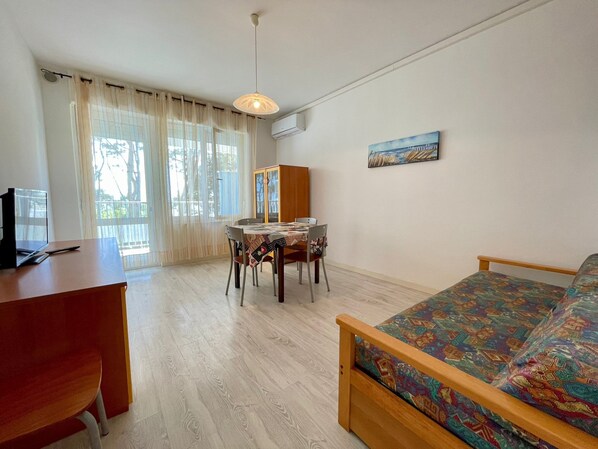 อพาร์ทเมนท์, 2 ห้องนอน, ระเบียง, วิวทะเล | 2 ห้องนอน