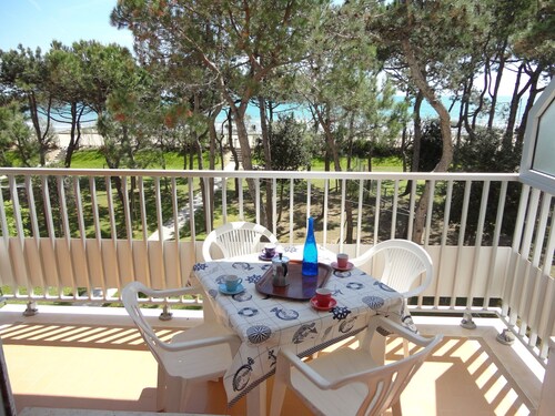 Renovated Apartment With sea View Terrace