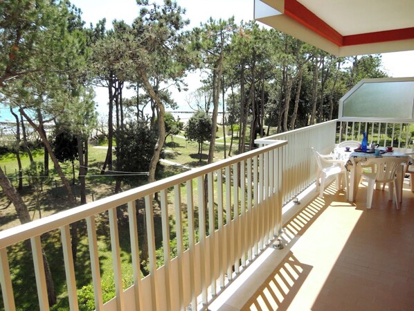 Departamento, 1 habitación, balcón, vista al océano | Balcón