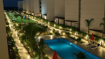 Chalet, 2 Bedrooms, Accessible, Smoking | Pool | Outdoor pool