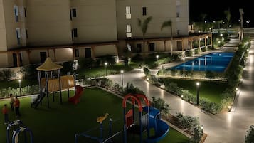 Chalet, 2 Bedrooms, Accessible, Smoking | Pool | Outdoor pool