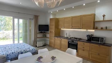 Exclusive Condo, 2 Bedrooms | Living area | 32-inch LCD TV with satellite channels, TV, toys