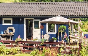 Outdoor dining - Beautiful home in Haarby with kitchen (Haarby)