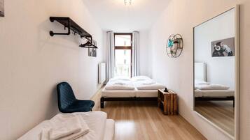 2 bedrooms, iron/ironing board, free WiFi, bed sheets