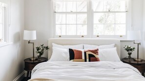 4 bedrooms, iron/ironing board, free WiFi, bed sheets - Daisy Hill, Southern Highlands (Moss Vale)