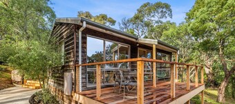 Atwood - light, bright Aireys cottage