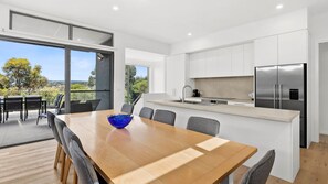 Dining - Aireys Sunset Beach House - 4 bedroom modern house with views (Aireys Inlet)